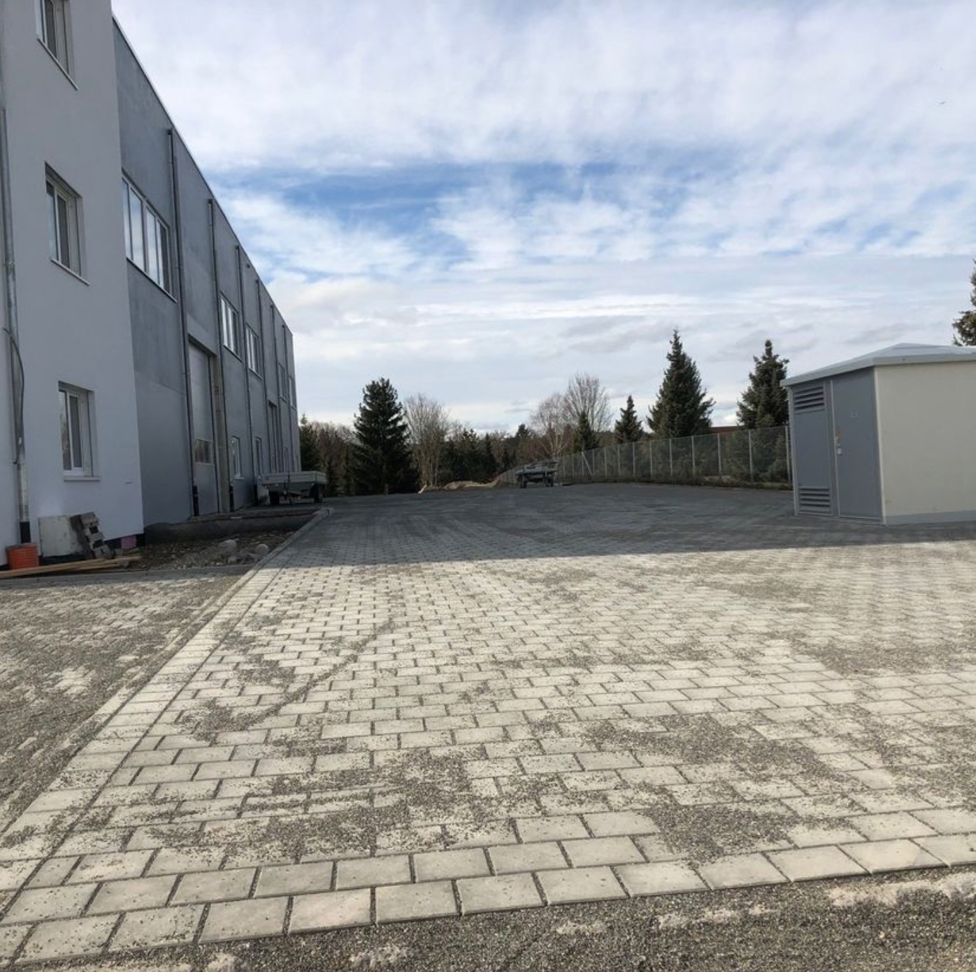 Vorschaubild Freifläche+Trafostation