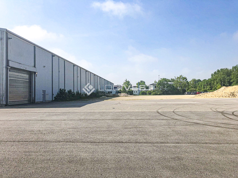 Vorschaubild Musterbild - Halle 3 mit Freifläche