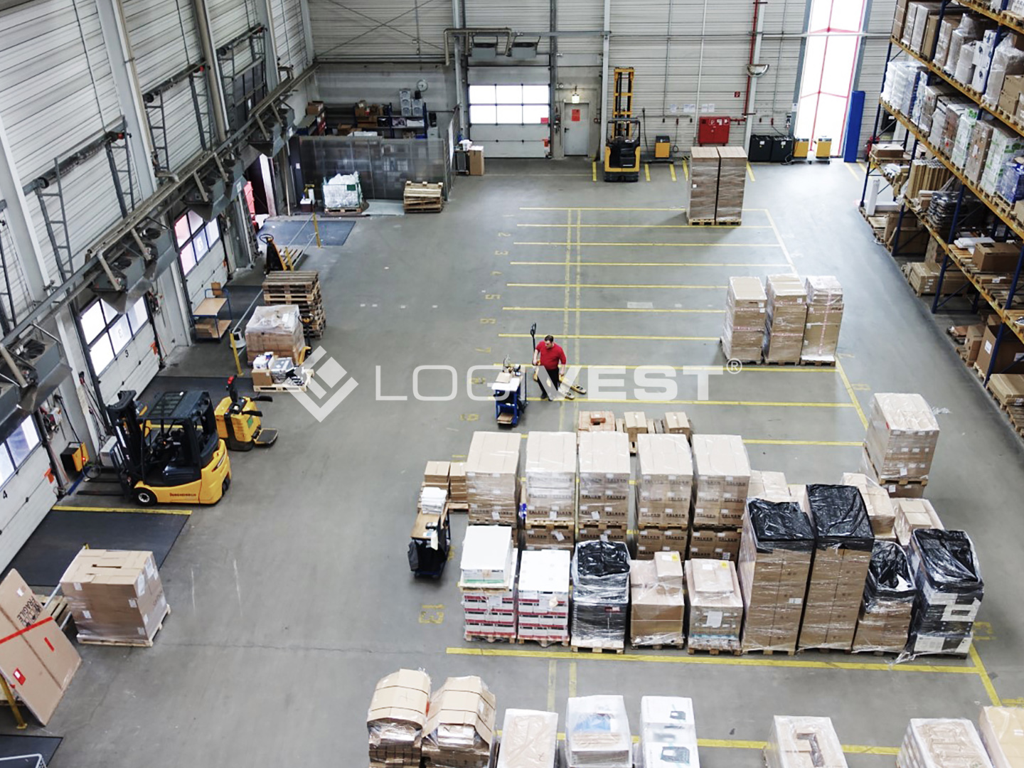 Vorschaubild Musterbild - Verladezone innen