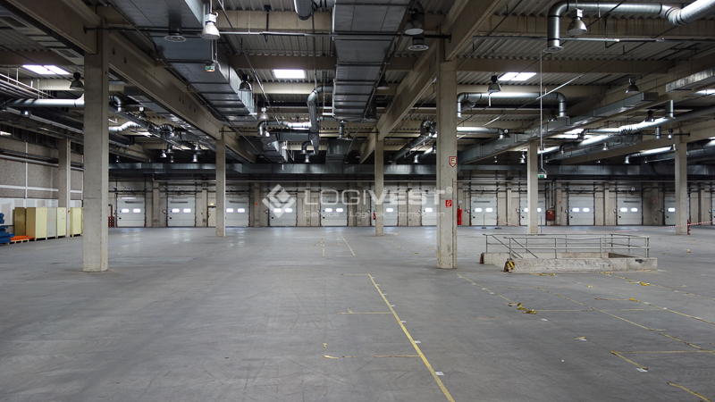 Vorschaubild Musterbild - Verladezone innen