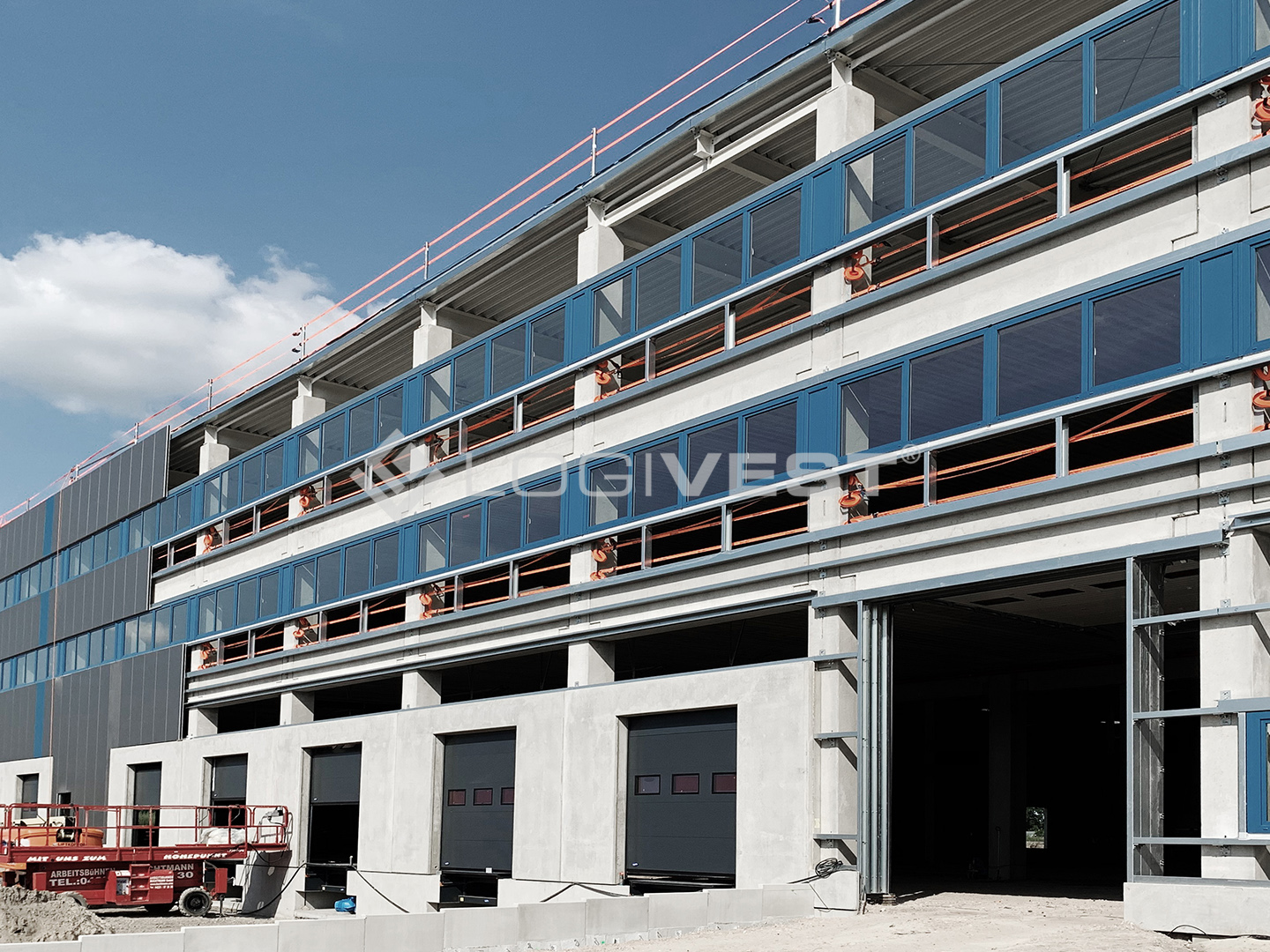 Vorschaubild Musterbild - Außenansicht Neubau