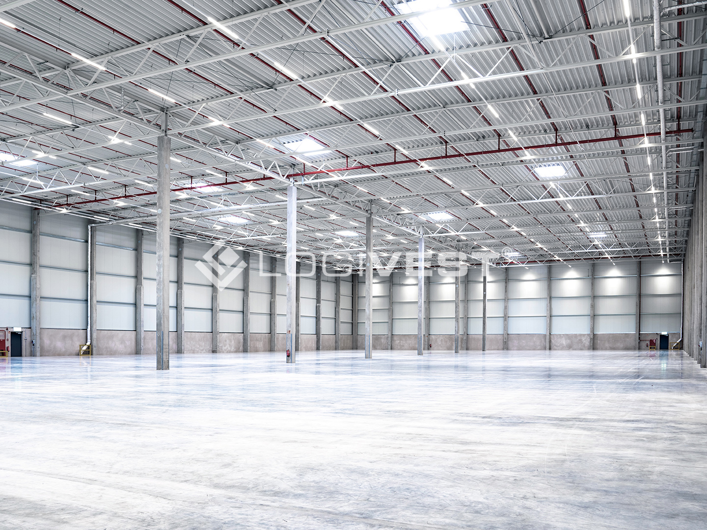 Vorschaubild Musterbild - Halleninnenansicht Neubau