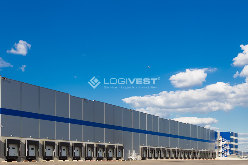 Vorschaubild Musterbild - Hallenaußenansicht Neubau