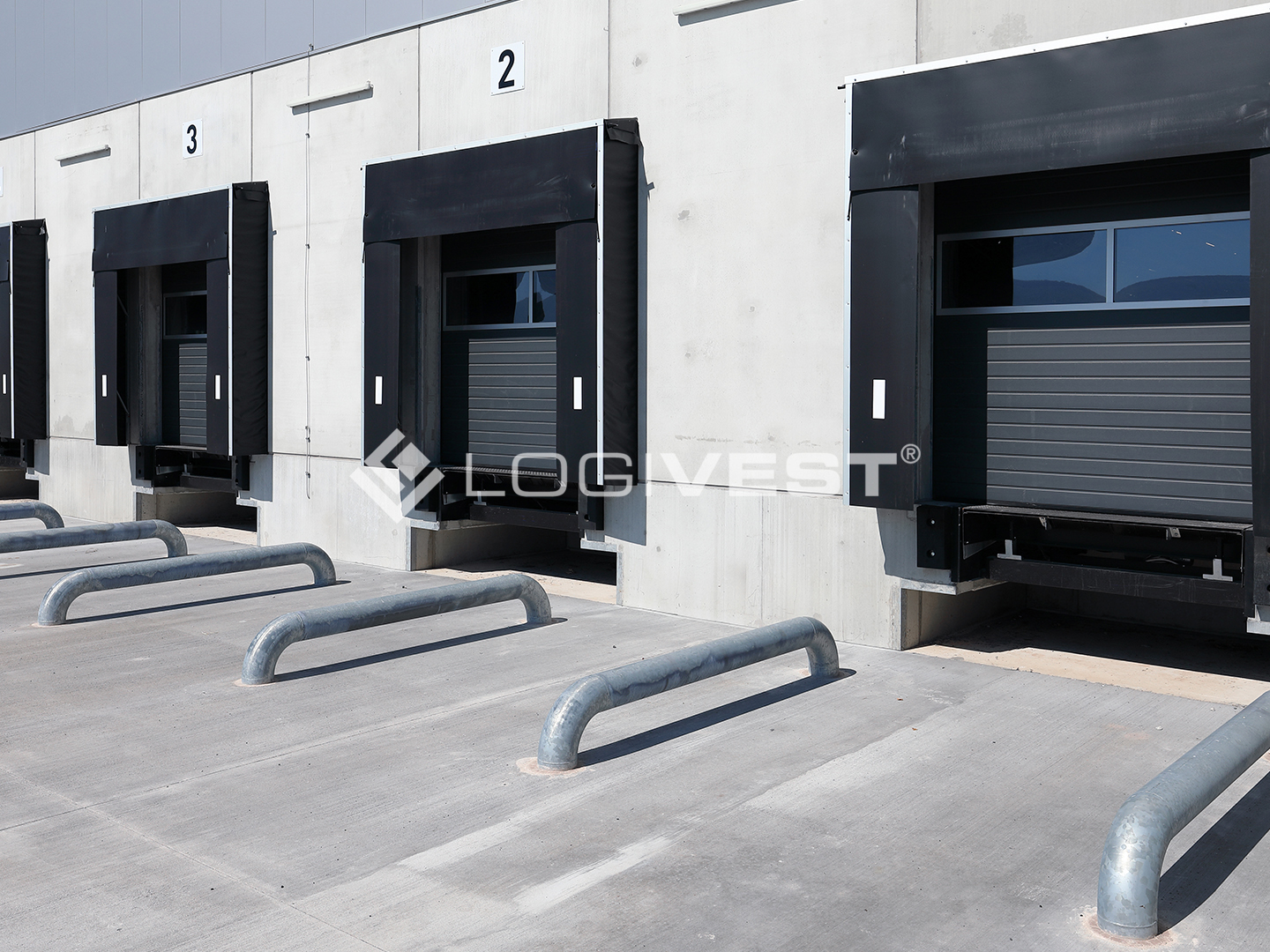 Vorschaubild Musterbild - Rampentore Neubauhalle