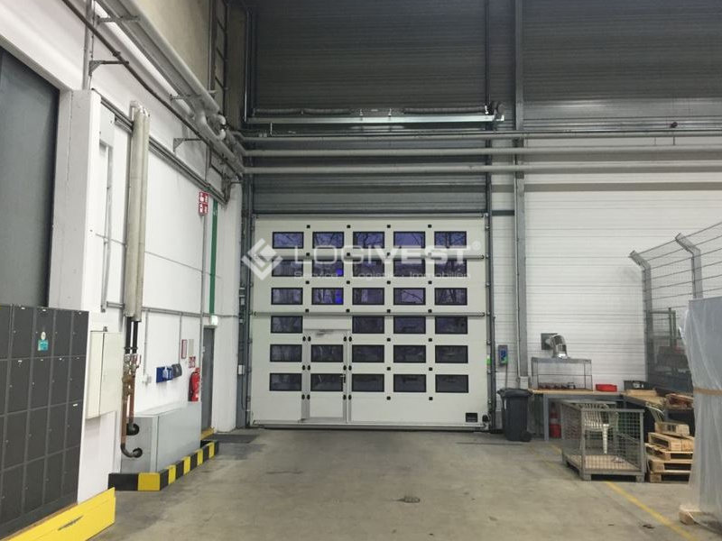 Vorschaubild Musterbild - Ebenerdiges Tor innen