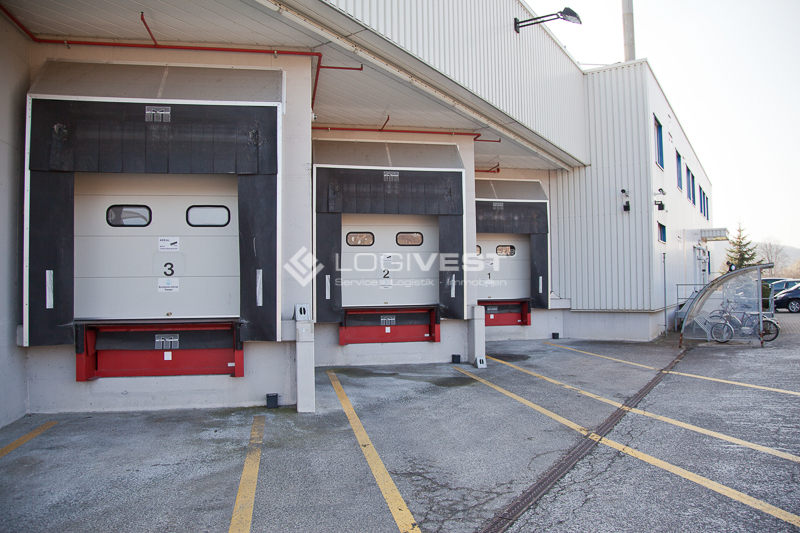 Vorschaubild Musterbild - Andienung außen