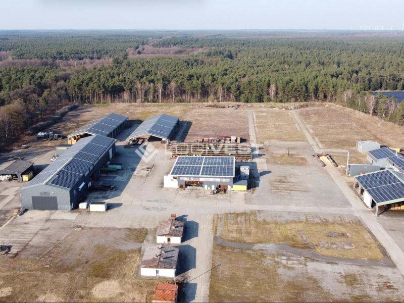 Vorschaubild Luftansicht Hallen