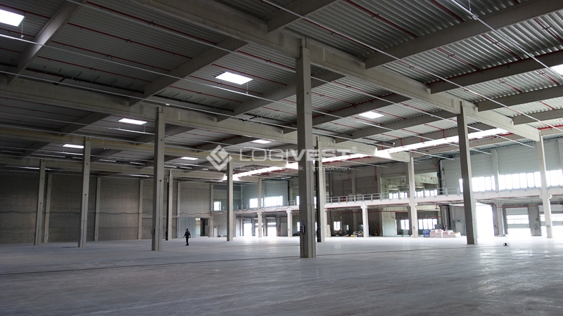 Vorschaubild Musterbild_Lagerhalle_innen_10