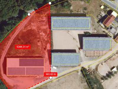 Miniaturbild Hallen mit PV-Dächern