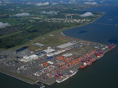 Miniaturbild JadeWeserPort und Güterverkehrszentrum Wilhelmshaven