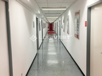 Miniaturbild Musterbild Büroflur