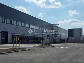 Miniaturbild Seitenansicht Halle