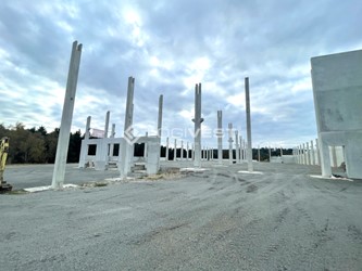 Miniaturbild Ansicht Neubauhallenfläche