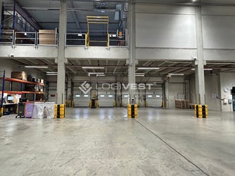 Miniaturbild Verladezone innen Rampen