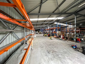 Miniaturbild Musterbild - Lager- und Produktionsfläche