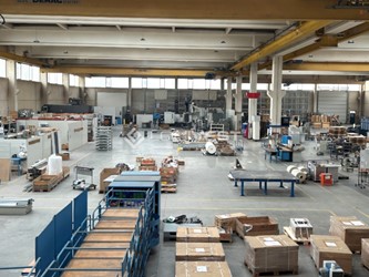 Miniaturbild Halleninnenansicht