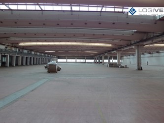 Mobile Vorschaubild Lagerhalle_innen_7