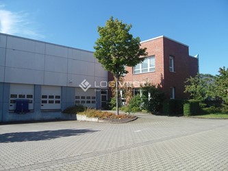 Mobile Vorschaubild Kep_Halle_Aussenansicht_Rahmen