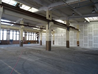 Mobile Vorschaubild Halleninnenansicht